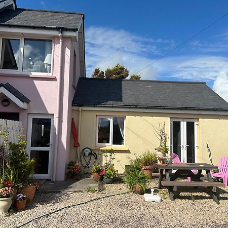 Tig Monbretia Apartment Dingle Bagian luar foto