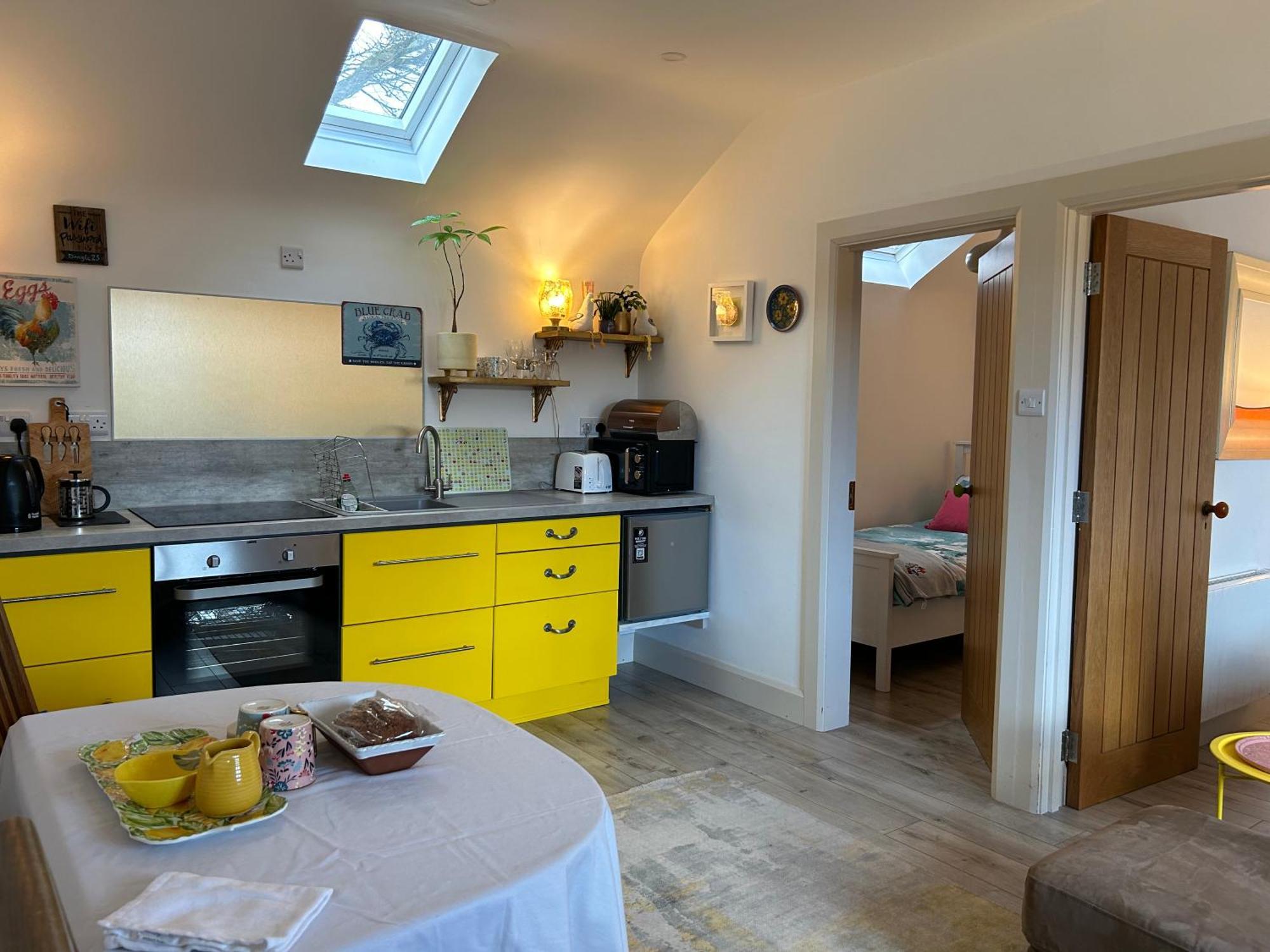 Tig Monbretia Apartment Dingle Bagian luar foto
