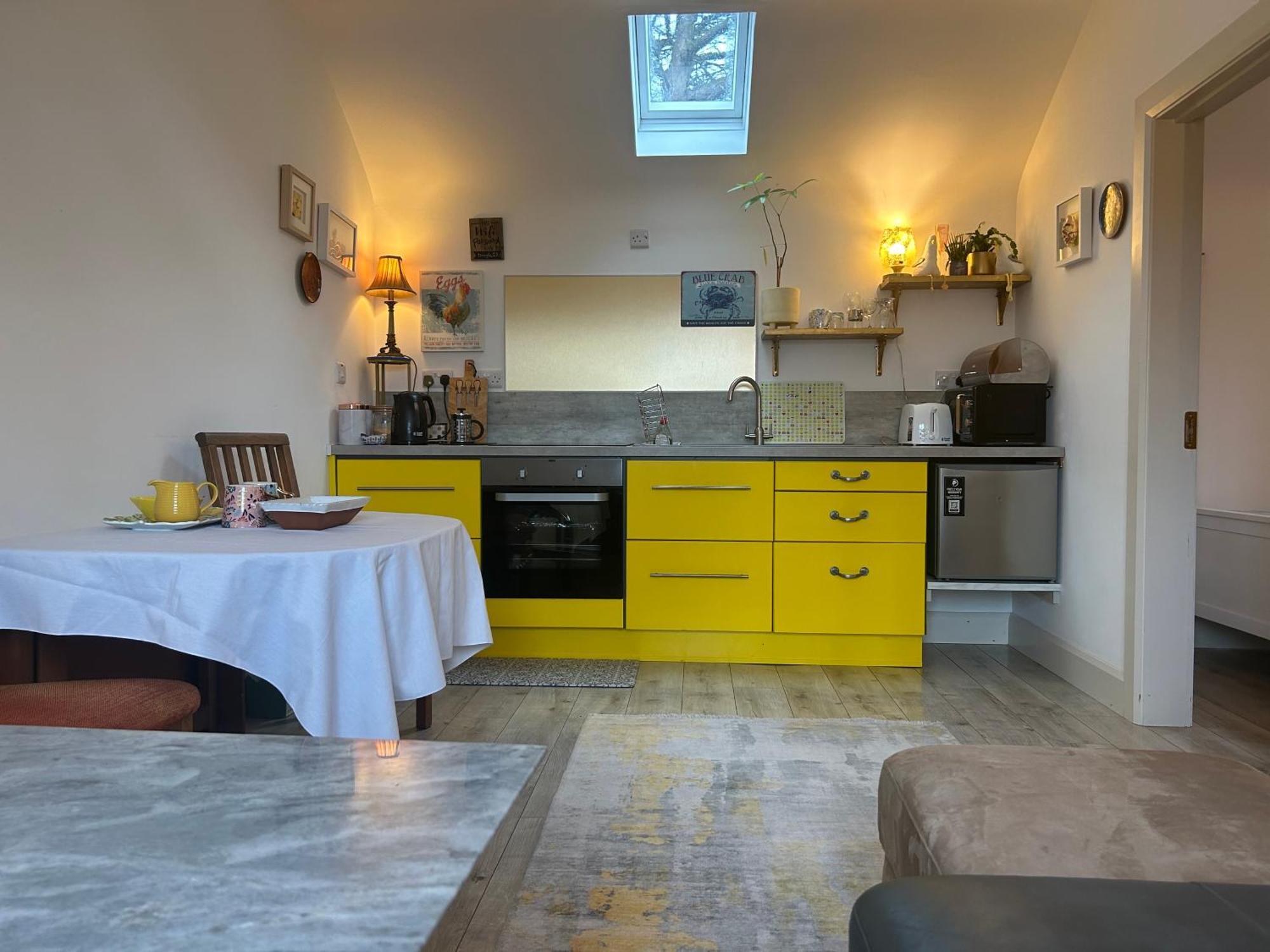 Tig Monbretia Apartment Dingle Bagian luar foto
